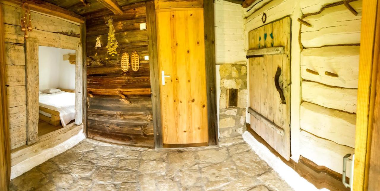 Dzikie Roztocze - Stara Chata Krasnobród Exteriér fotografie